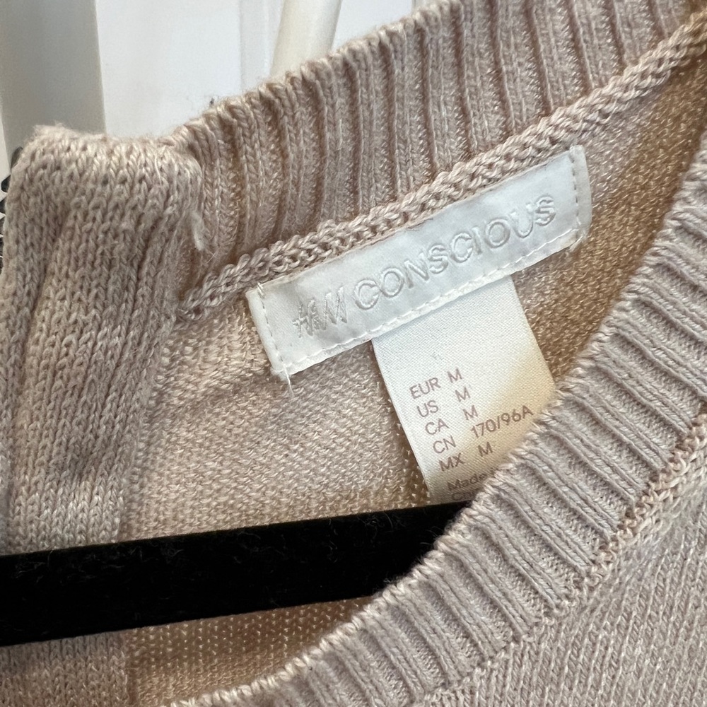 H&M sweater - Picture 3 of 5